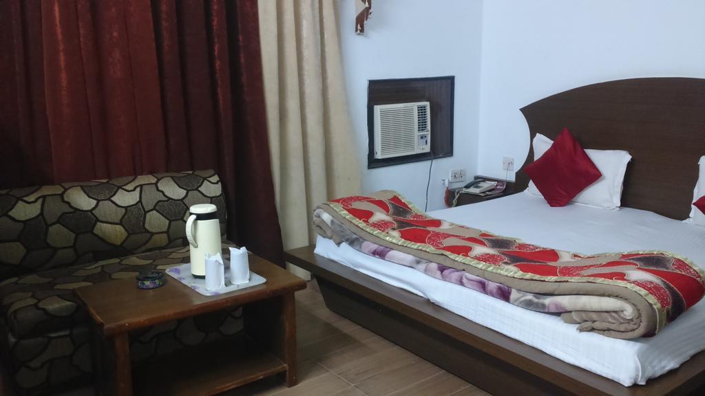 Hotel Katra Residency Ngoại thất bức ảnh