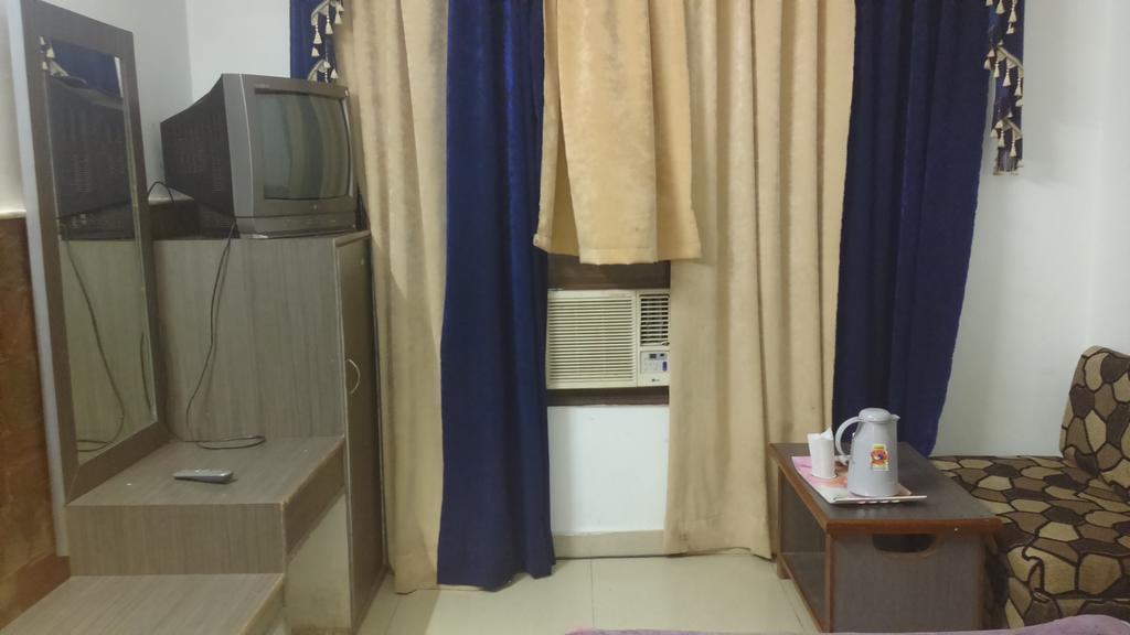 Hotel Katra Residency Ngoại thất bức ảnh