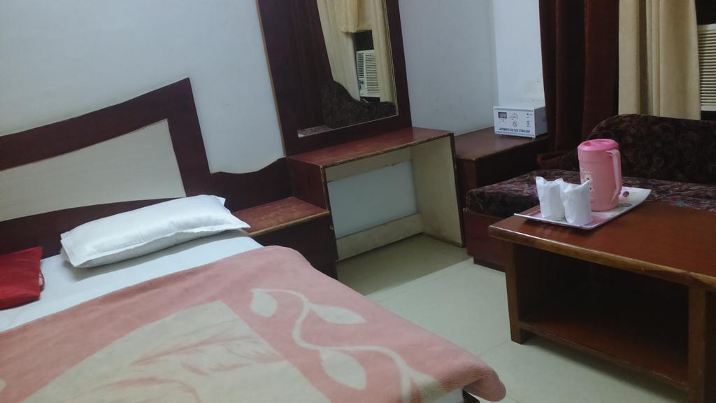 Hotel Katra Residency Ngoại thất bức ảnh