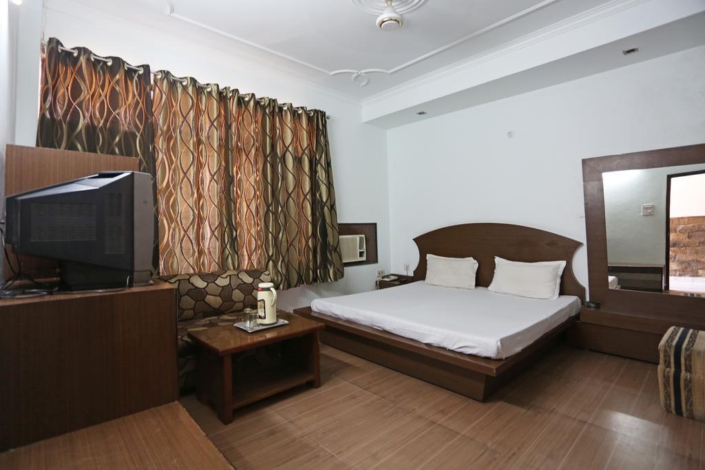 Hotel Katra Residency Ngoại thất bức ảnh