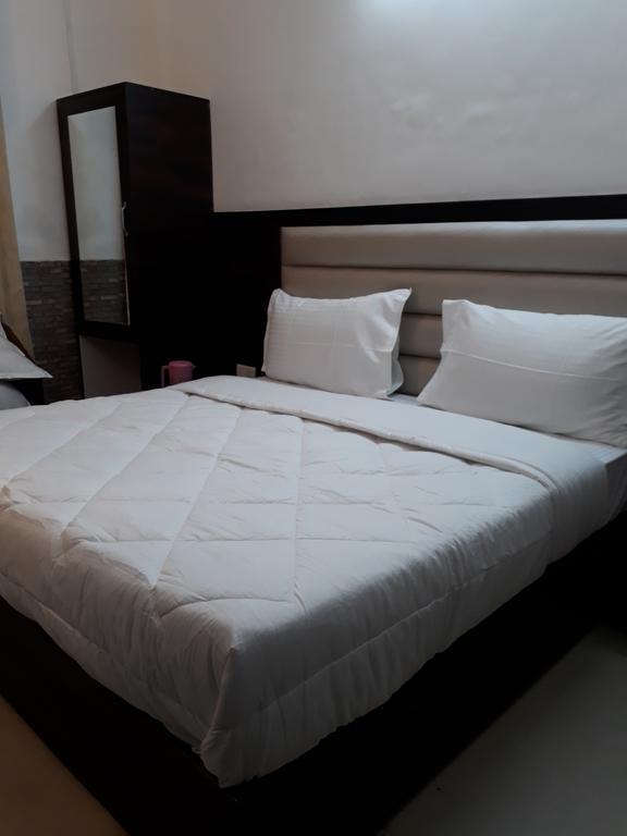 Hotel Katra Residency Ngoại thất bức ảnh