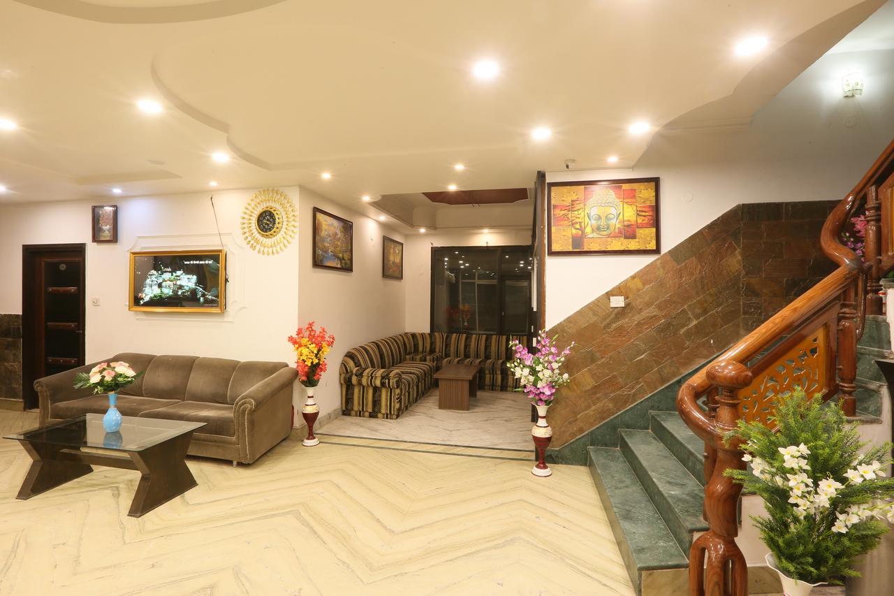 Hotel Katra Residency Ngoại thất bức ảnh
