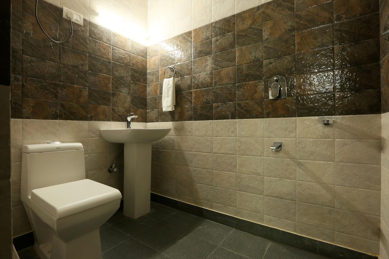 Hotel Katra Residency Ngoại thất bức ảnh