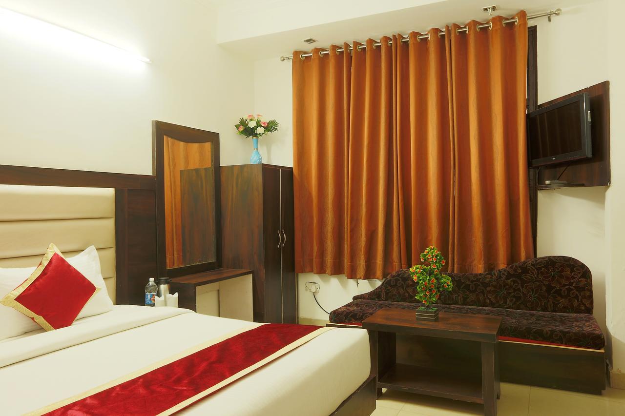 Hotel Katra Residency Ngoại thất bức ảnh