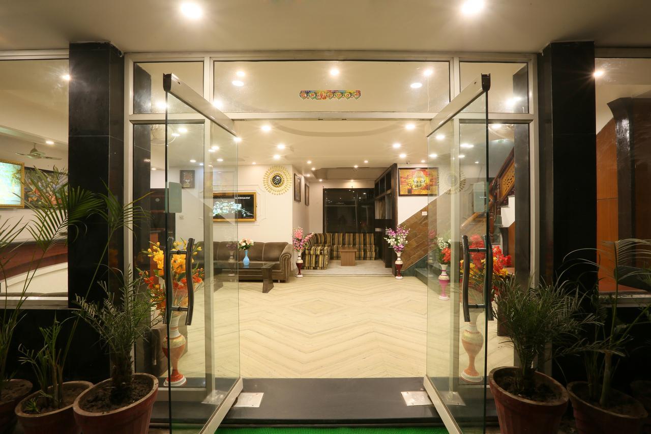 Hotel Katra Residency Ngoại thất bức ảnh