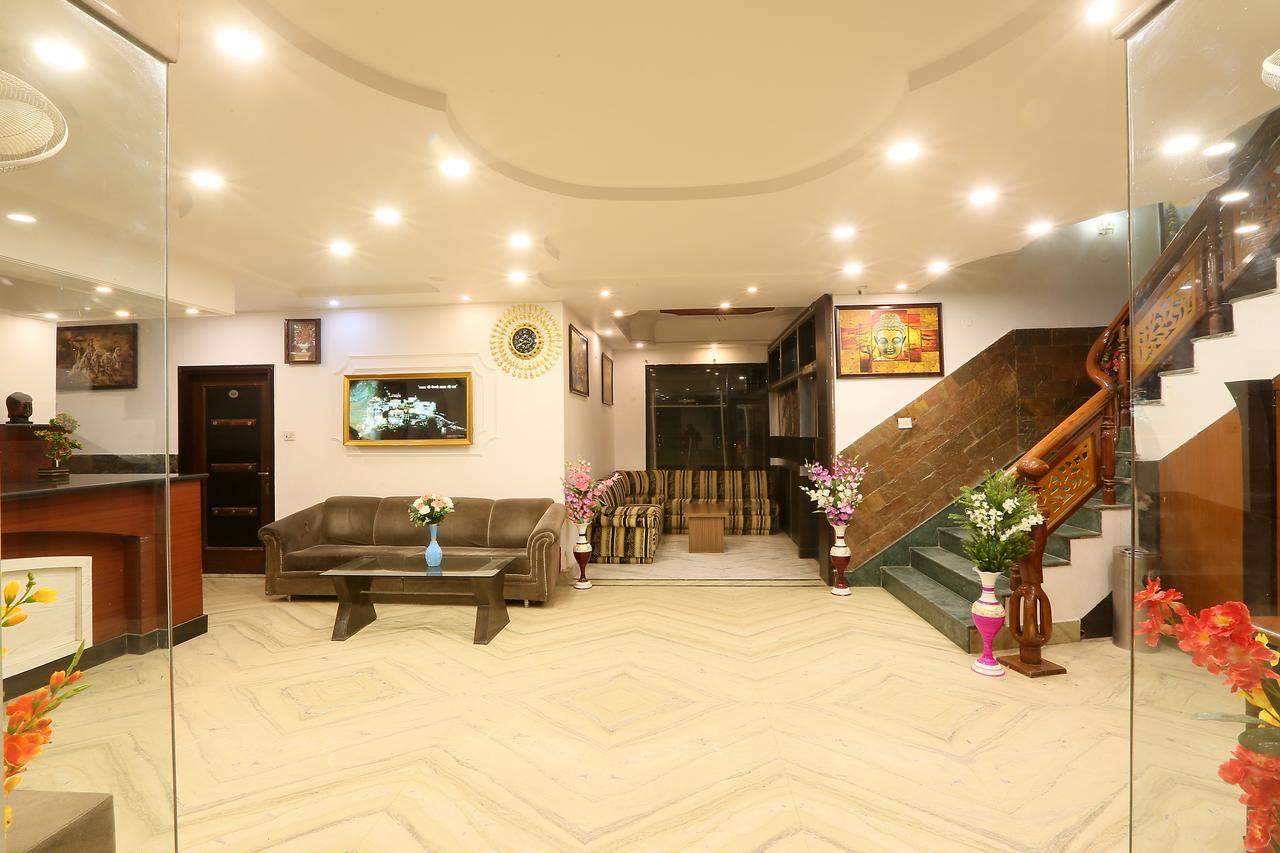 Hotel Katra Residency Ngoại thất bức ảnh