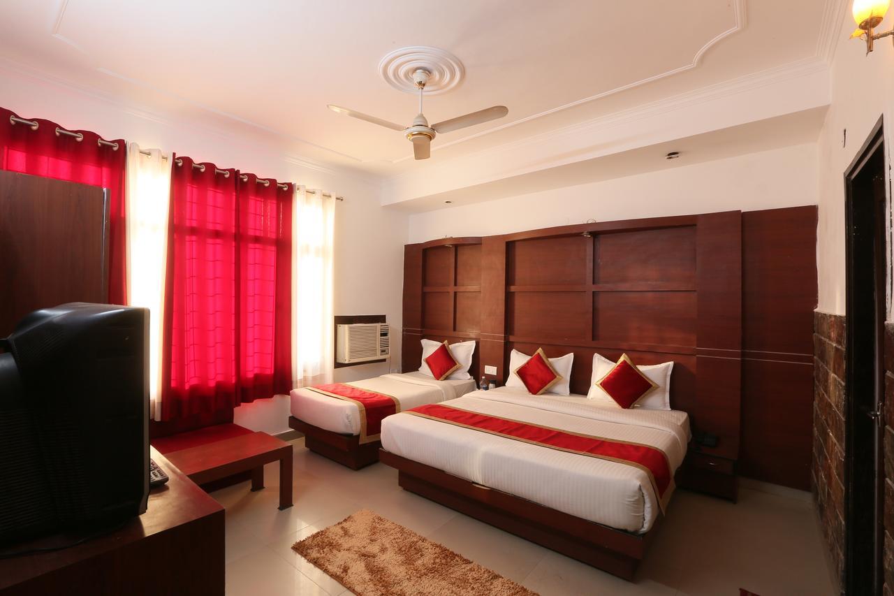 Hotel Katra Residency Ngoại thất bức ảnh