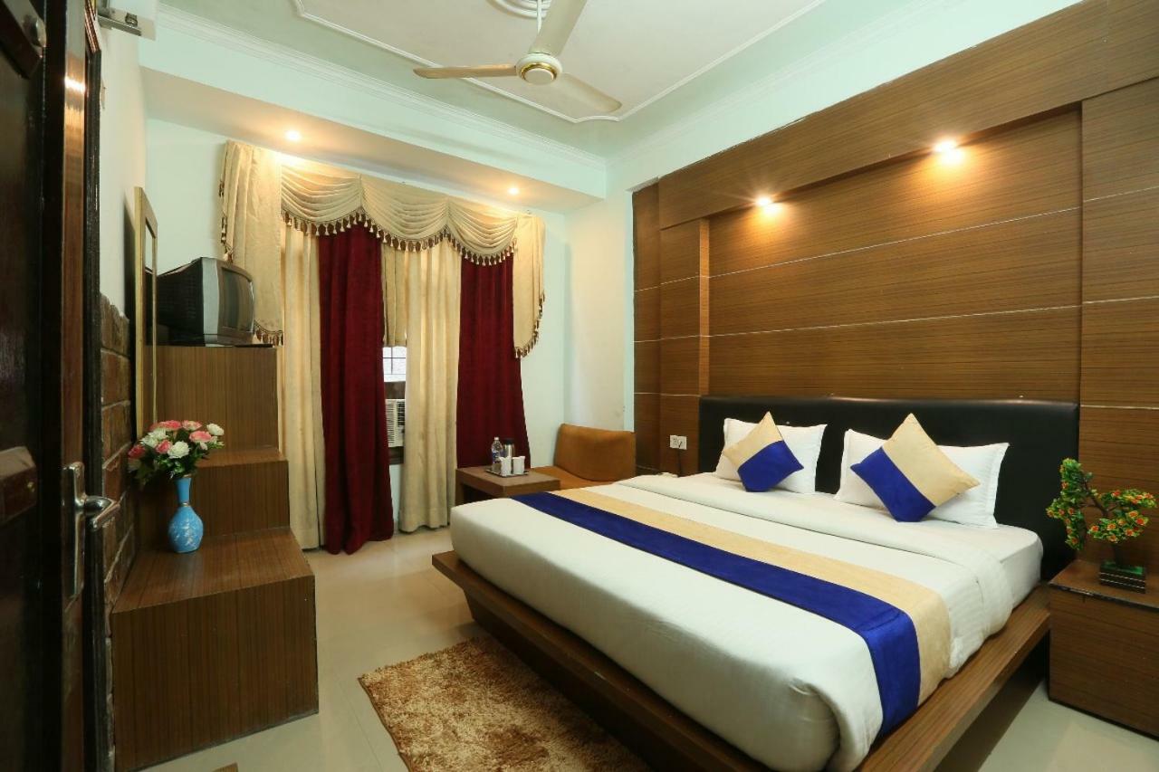 Hotel Katra Residency Ngoại thất bức ảnh