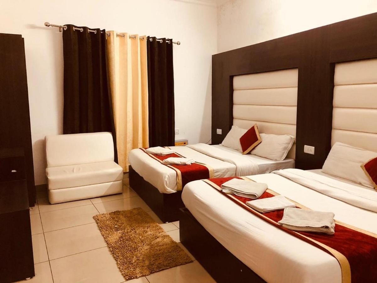 Hotel Katra Residency Ngoại thất bức ảnh